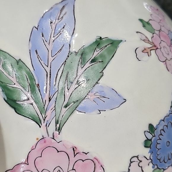 𝅺PORCELAIN Blank Flowers Vase Hand painted in Macau 9" tall - Picture 5 of 7